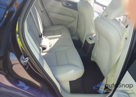 2025 Volvo Xc60 Plug-In Hybrid T8 Plus из США, поврежденный, VIN YV4H60RCXS1049604